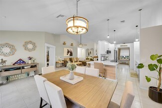5230 Grande Palm Cir, Delray Beach, FL 33484