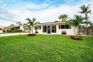 9154 Bloomfield Dr, Palm Beach Gardens, FL 33410