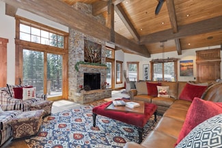470 Courchevel Ct Unit 5, Mammoth Lakes, CA 93546