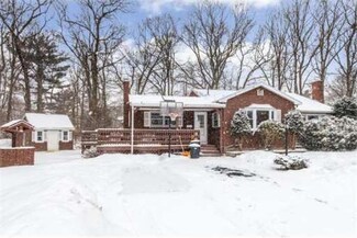 20 Virginia Cir, Randolph, MA 02368