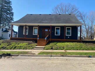518 Maiden St, Mineral Point, WI 53565