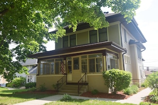 139 N 8th Ave, West Bend, WI 53095