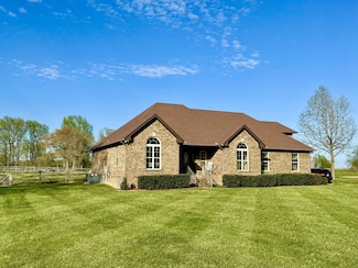 530 Thompson Ln, Portland, TN 37148