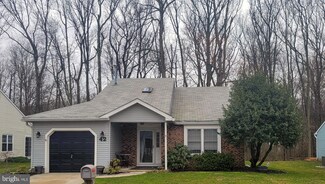 42 Lakebridge Dr, Woodbury, NJ 08096