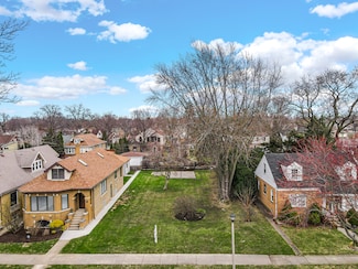 7825 Kolmar Ave, Skokie, IL 60076