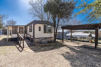 144 Hideaway Cir W, Ingram, TX 78025