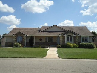 605 E Eastwood Dr, Andale, KS 67001