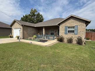 168 Tupelo St, Pittsburg, TX 75686