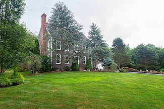 5 Nichols St, Rehoboth, MA 02769