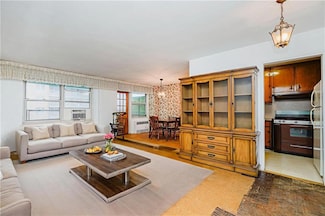 1935 Shore Pkwy Unit 8E, Brooklyn, NY 11214