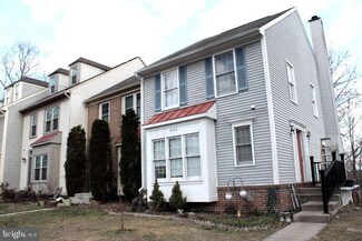 8463 Canyon Oak Dr, Springfield, VA 22153