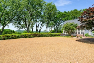 1229 Vintage Place, Nashville, TN 37215