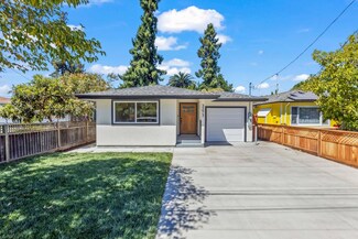 3273 Fair Oaks Ave, Redwood City, CA 94063