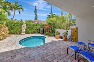 1788 Bay Dr Unit 25, Pompano Beach, FL 33062