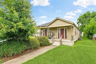 2200 02 Delille St, Chalmette, LA 70043