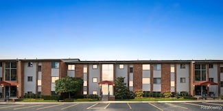 1970 Klingensmith Rd Unit 8, Bloomfield Hills, MI 48302