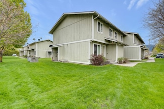 402 S 5th St E, Chewelah, WA 99109