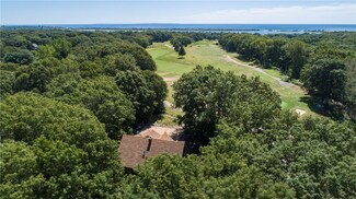 7 Wicklow Rd, Westerly, RI 02891