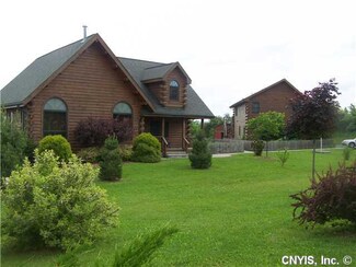 63 Meadow Ln, Skaneateles, NY 13152