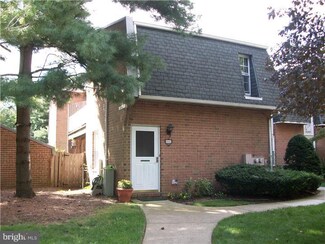 3141 Harbour Dr, Palmyra, NJ 08065