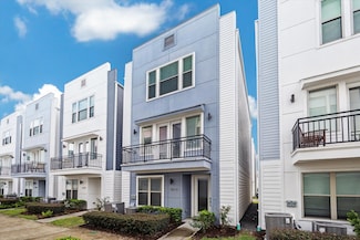 2212 Mcgowen St, Houston, TX 77004