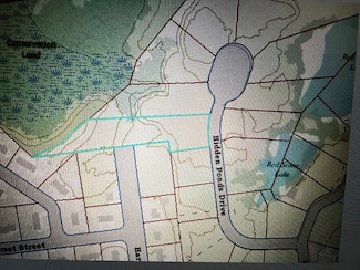 12 Hidden Ponds Dr, East Longmeadow, MA 01028
