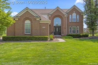 379 Springfield Dr, Canton, MI 48188