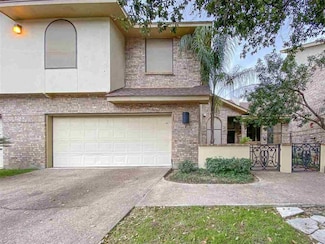 109 E Del Mar Blvd Unit 2, Laredo, TX 78041