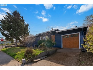 1838 E 14th St, the Dalles, OR 97058