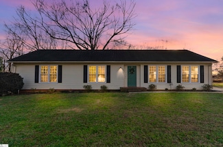 106 Governors Ct, Greer, SC 29650