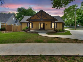 1125 W Kansas Ave, Chickasha, OK 73018