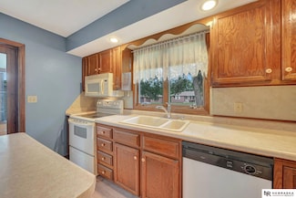 5419 Cloudburst Ln, Lincoln, NE 68521