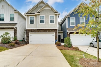 1133 Streamside Ln, York, SC 29745