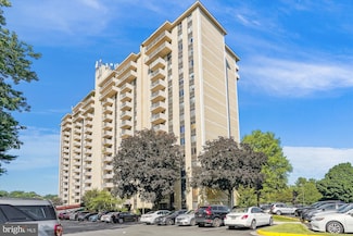 7420 Westlake Terrace Unit 304, Bethesda, MD 20817