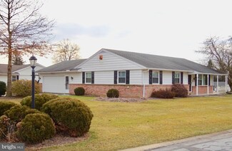 604 Mayflower Dr, Myerstown, PA 17067