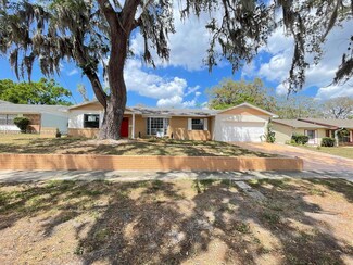 5607 Hollow Oak Rd, Orlando, FL 32808