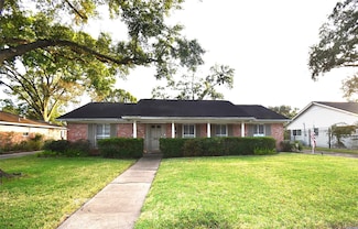 8011 Meadowvale Dr, Houston, TX 77063