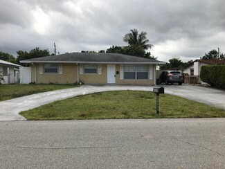 4348 Empress St, Palm Beach Gardens, FL 33410