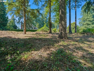 11000 S Collina Ave, Portland, OR 97219
