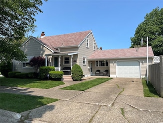 1360 W 35th St, Erie, PA 16508
