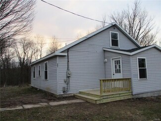 421 County Route 6, Phoenix, NY 13135