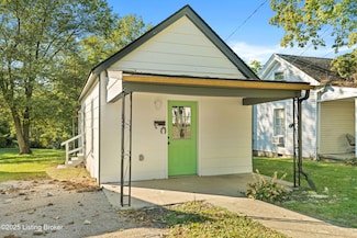 205 Elm St, Eminence, KY 40019