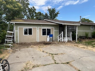 1605 Monte Vista Dr, Caldwell, ID 83605