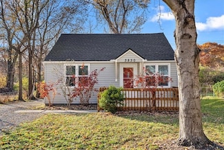 3830 N Jackson Ave, Kansas City, MO 64117