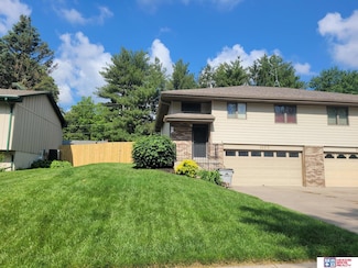 1177 N Columbia Ave, Seward, NE 68434