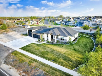 11127 Lake Lowell Ave, Nampa, ID 83686