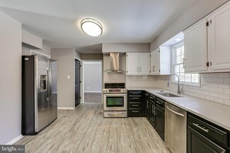 33 Constantine Dr, Phoenix, MD 21131