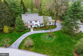 362 Pond View Rd, Devon, PA 19333