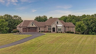 1932 Hays Smiths Grove Rd, Smiths Grove, KY 42171