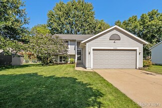 1463 Manton St NE, Grand Rapids, MI 49505